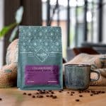Italian blend koffiebonen met koffiekopje
